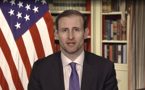 白宫加密货币顾问表示，银行不应对稳定币收益感到担忧