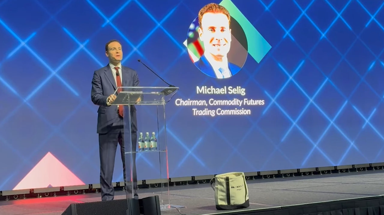 CFTC主席支持基于区块链的预测市场，称其为“真相机器”