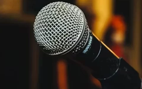 美联储会议纪要释放鹰派信号：加息预期升温，AI 投资为何被视为 2026 年通胀新变量？